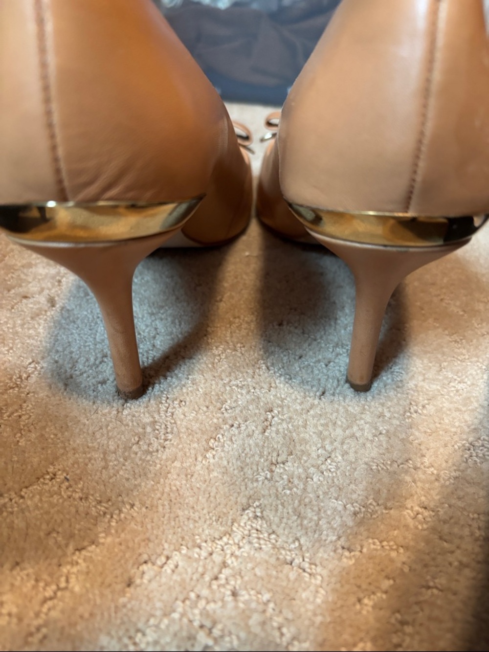Three pairs of Louis et Cie peep toe heels. Navy, beige and black. - Picture 6 of 10